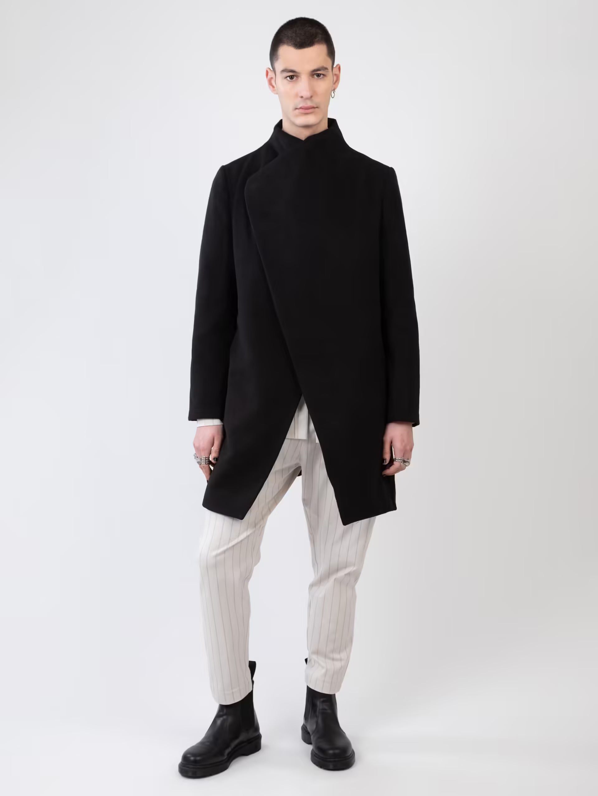 Koto Heavy Coat - Black Cashmere